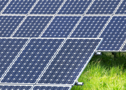 Solarpark Menterwolde, 215duizend zonnepanelen, goed voor 18.000 huishoudens.